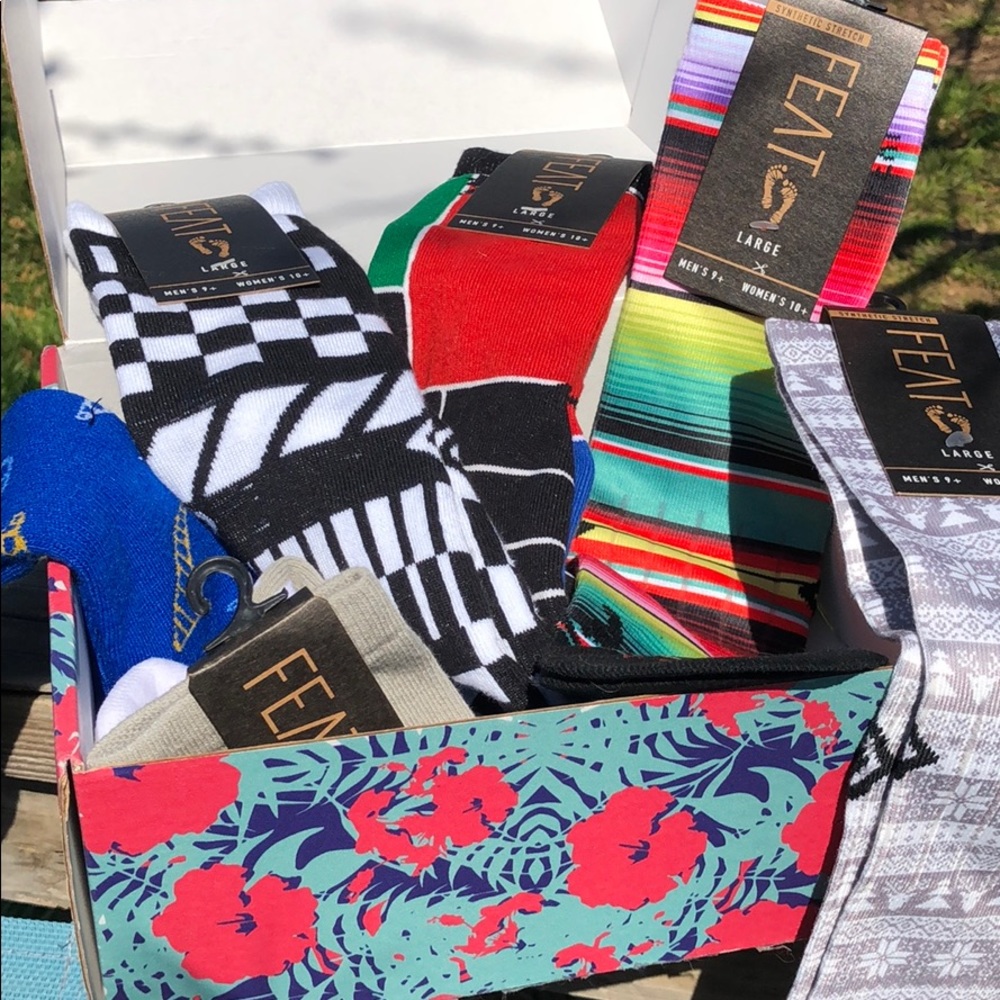 FEAT Brand lot of 5 socks..Size Large..Brand New